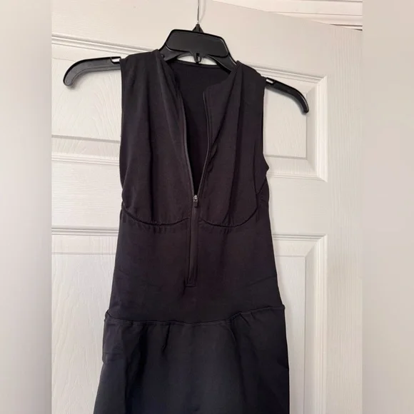 Black Sleeveless Jumpsuit - Picture 5 of 6